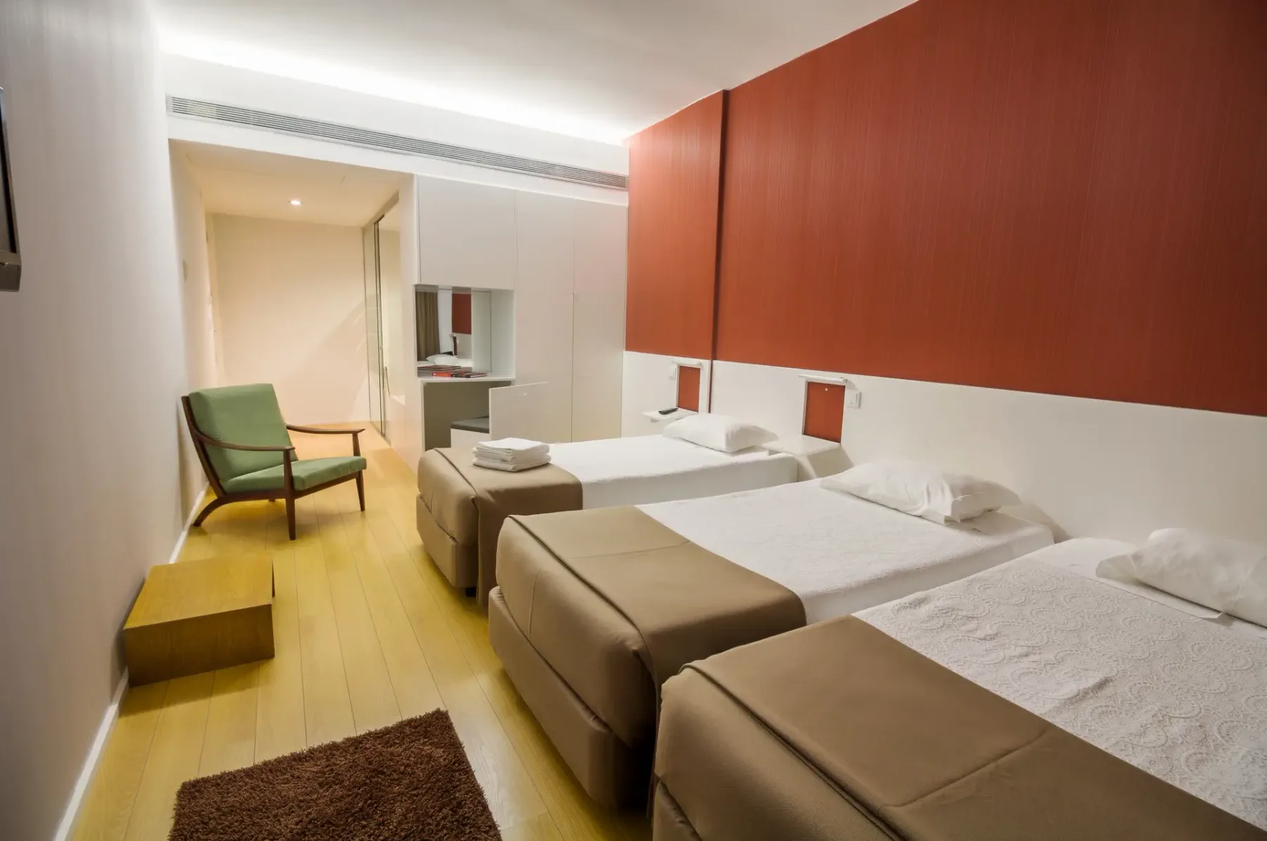Triple room