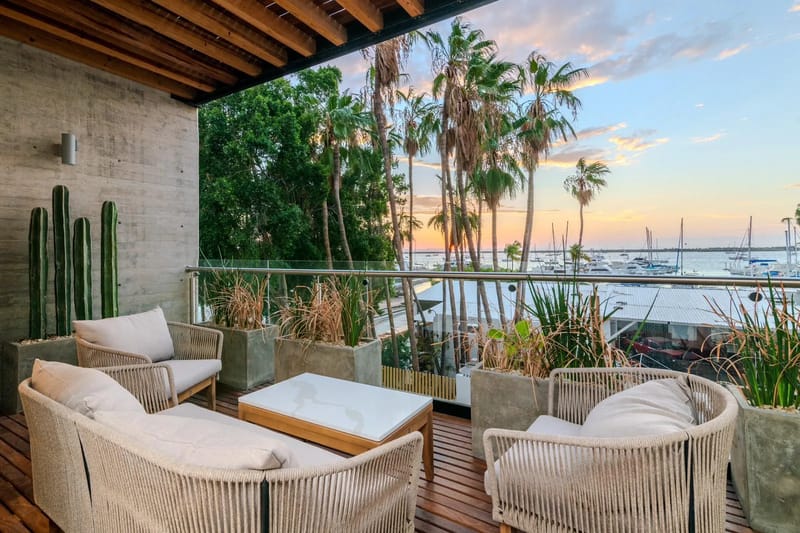 Stylish 2BR Apartment with Ocean View in La Paz
