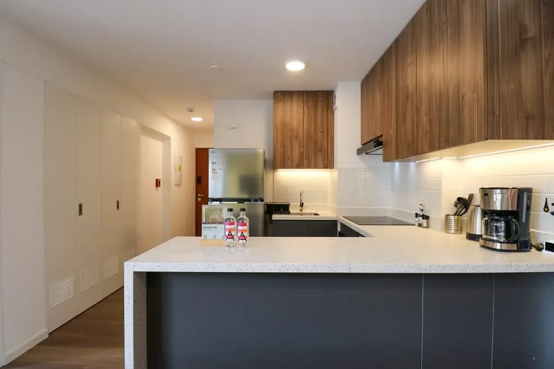 Prime 2BR w/ Balcony in Miraflores