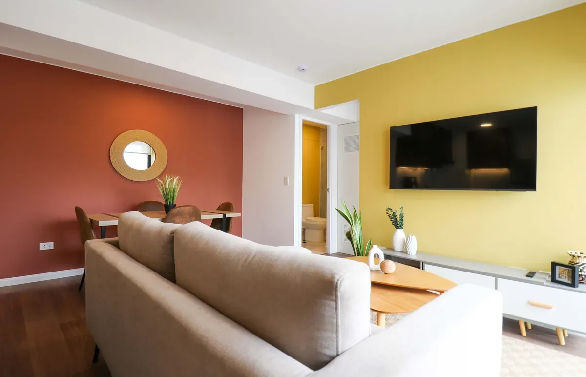 Prime 2BR w/ Balcony in Miraflores