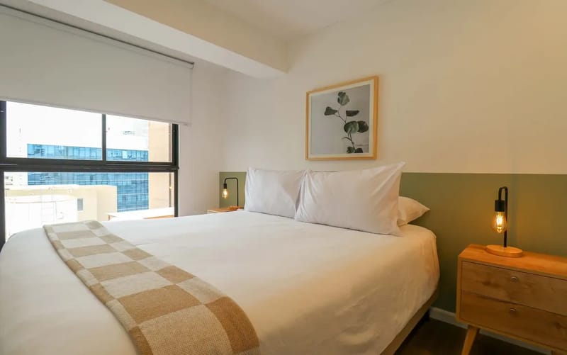 Prime 2BR w/ Balcony in Miraflores