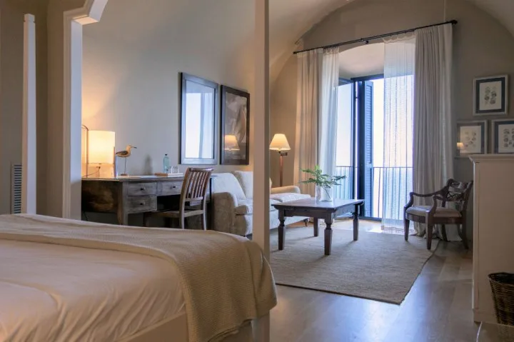 Guest room