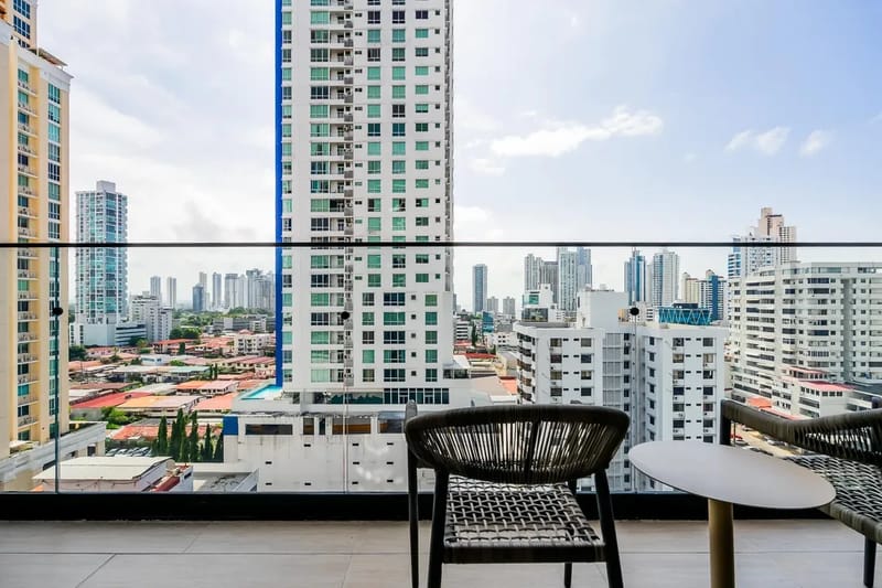 Charming 2BR in San Francisco w/ Balcony