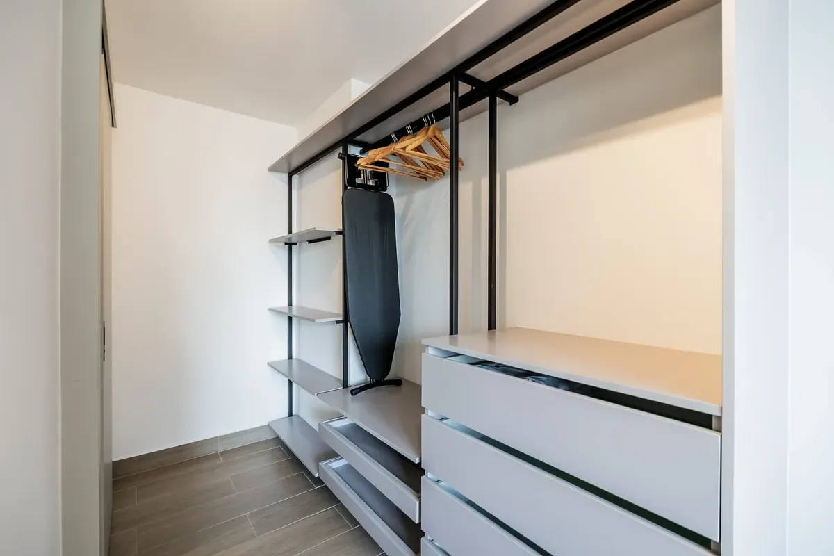 Charming 2BR in San Francisco w/ Balcony