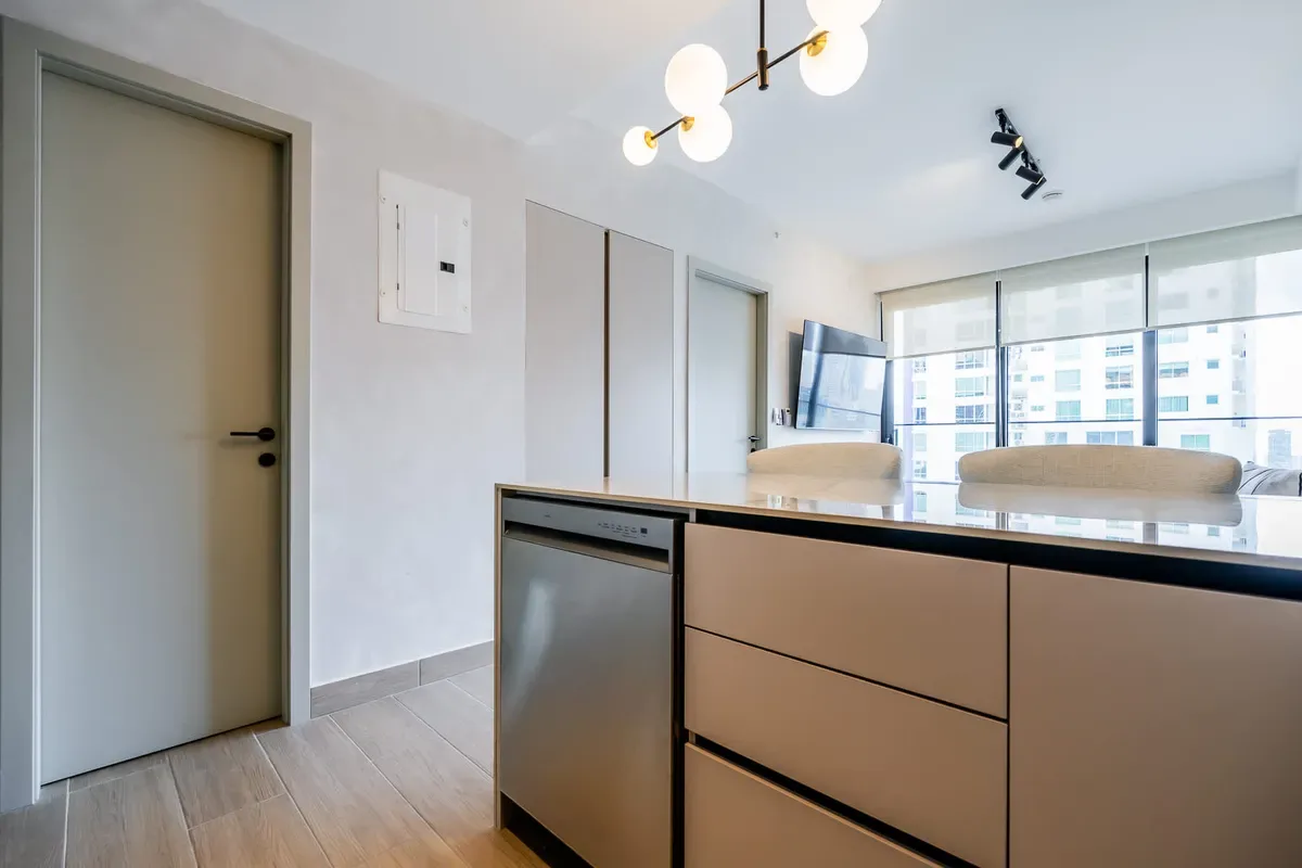 Charming 2BR in San Francisco w/ Balcony