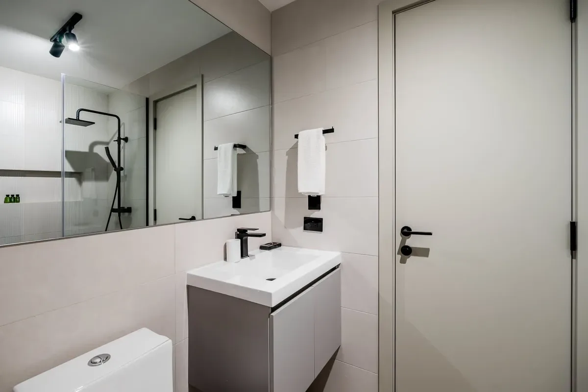 Charming 2BR in San Francisco w/ Balcony