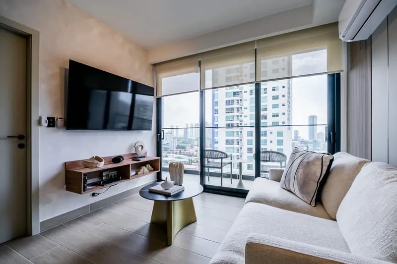 Charming 2BR in San Francisco w/ Balcony