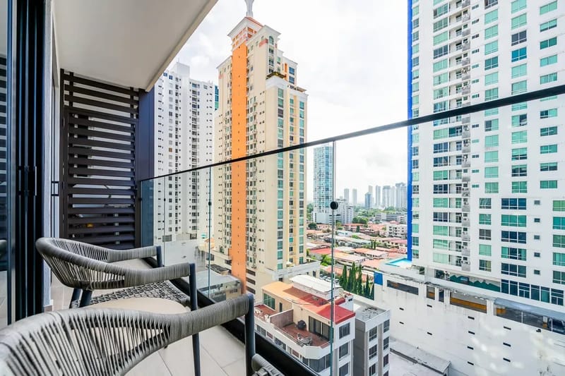 Charming 2BR in San Francisco w/ Balcony