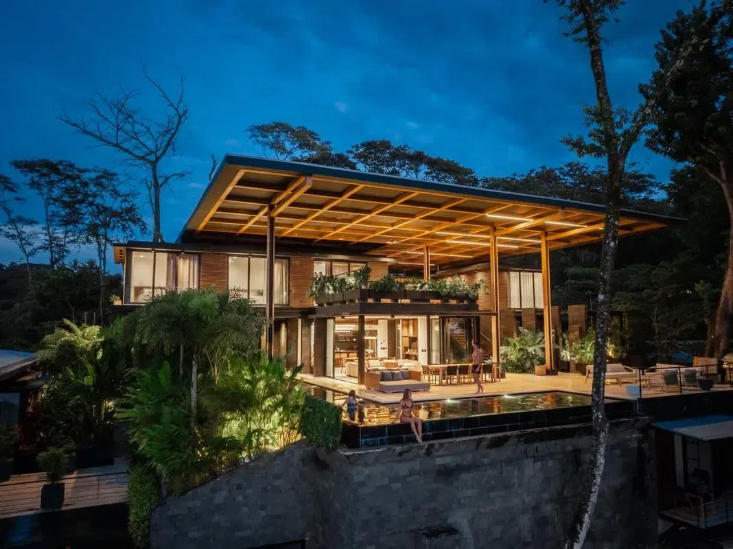 Amazing 6BR Villa w/ Swimming Pool in Costa Rica