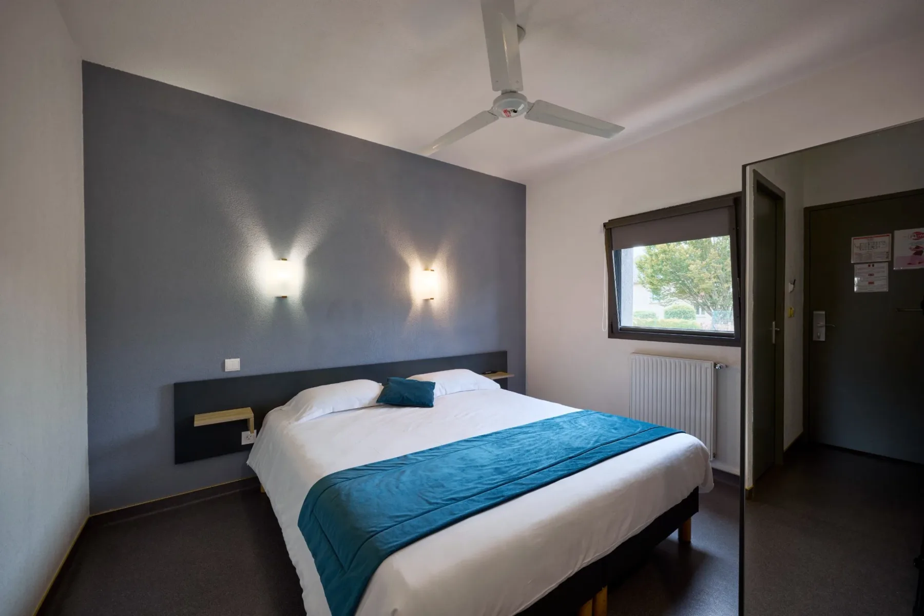 Habitación con cama king