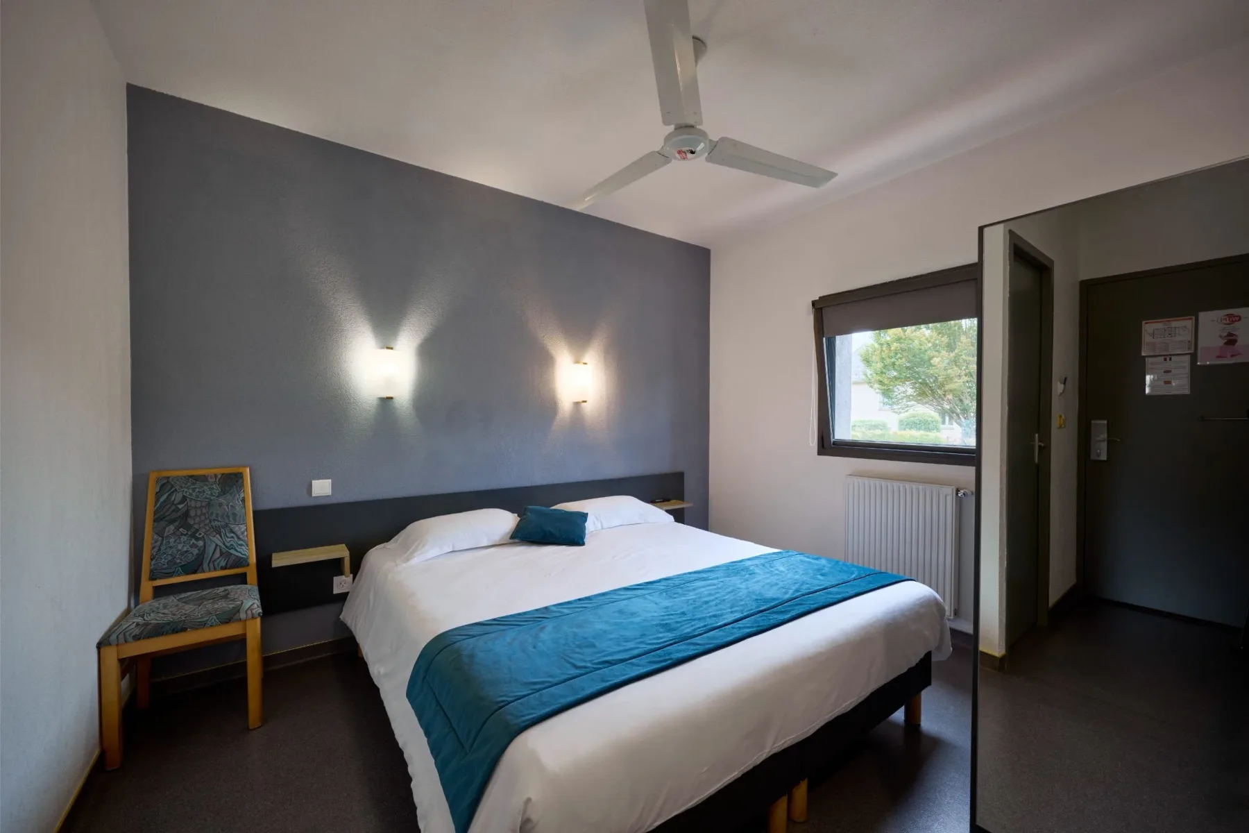 Habitación con cama king