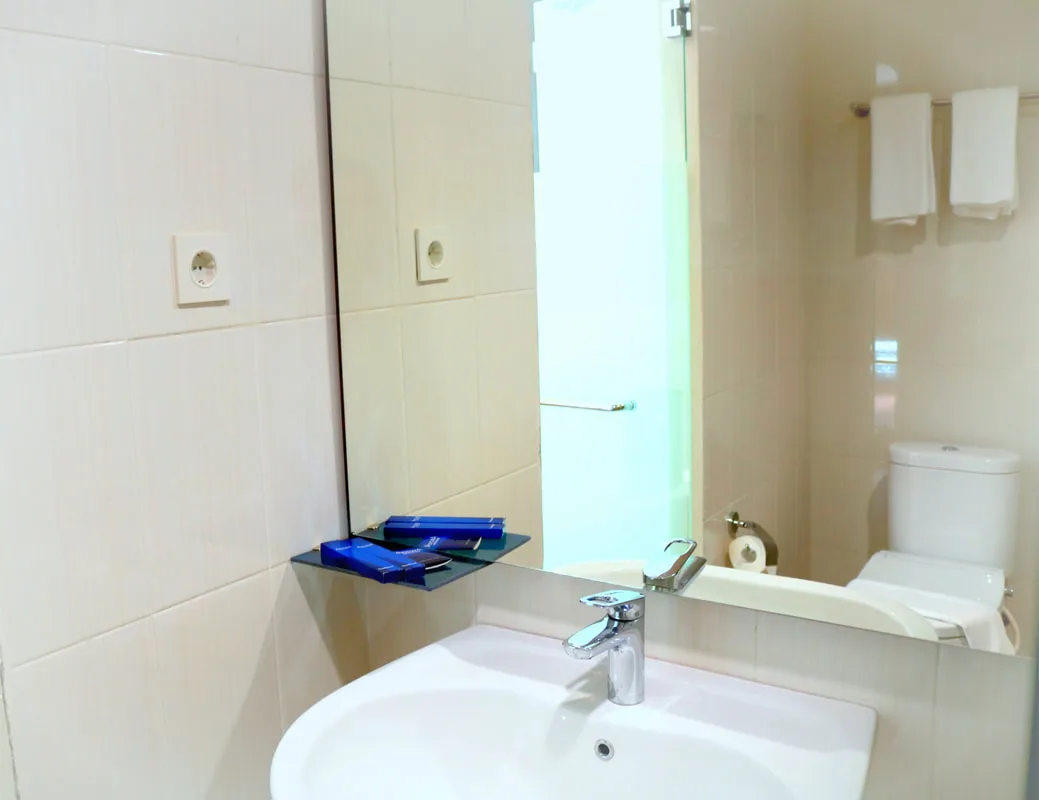 Baño de la suite junior