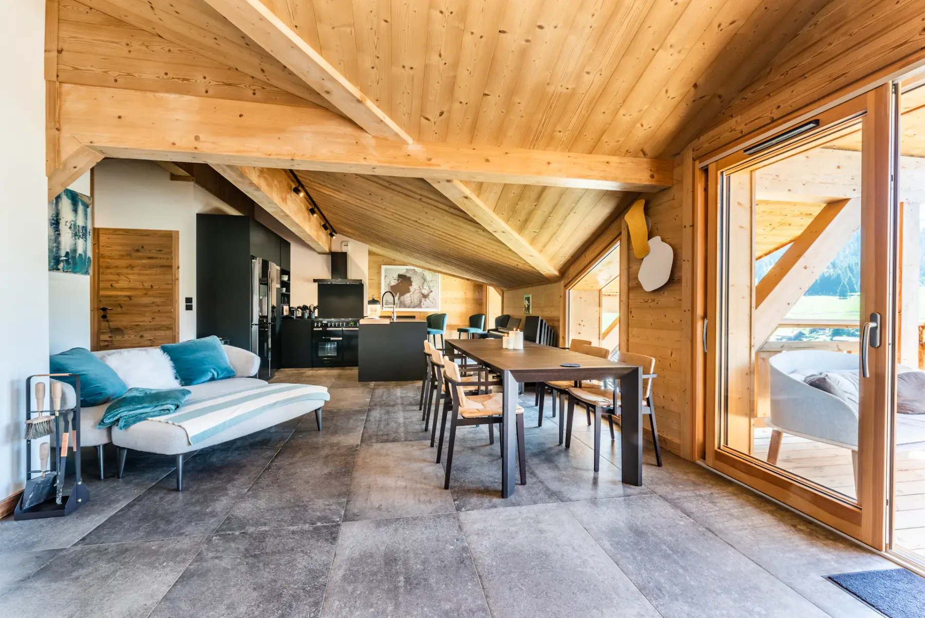 Acogedor salón de estilo alpino del apartamento familiar Tahoe en Les Gets