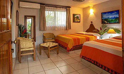 Inés guest room near the pool