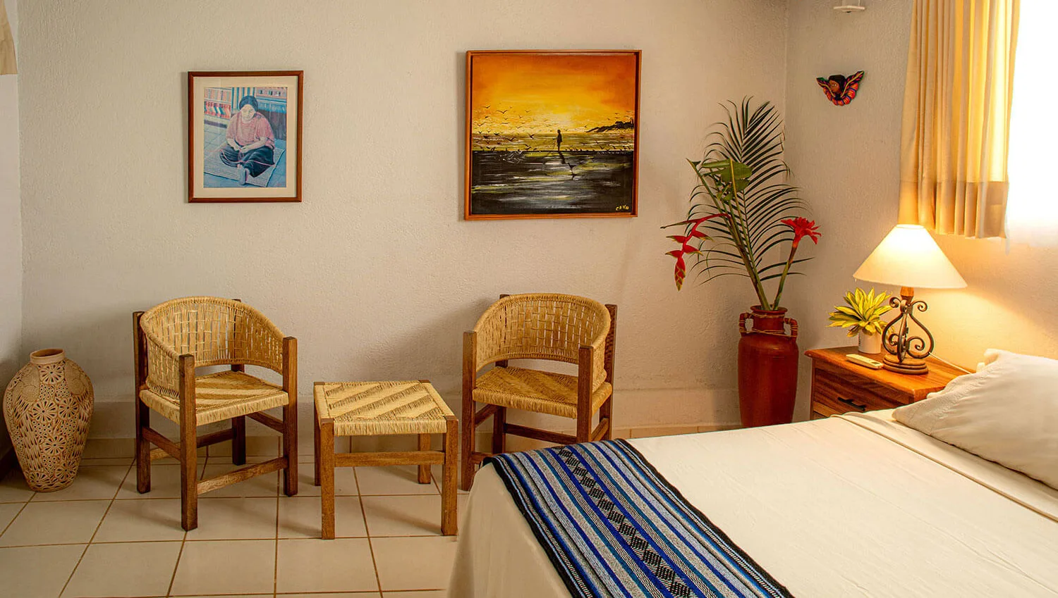 Dolores room