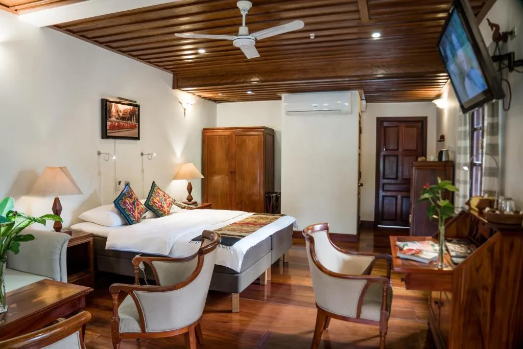 Adjustable bed in the Junior Suite Riverview