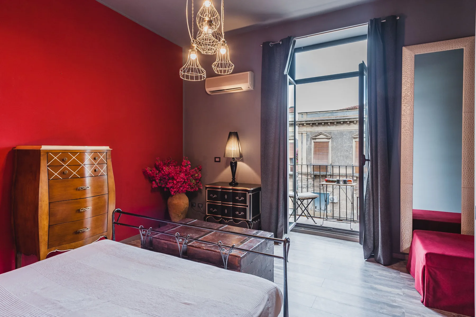Ursino Apartment with Balcony