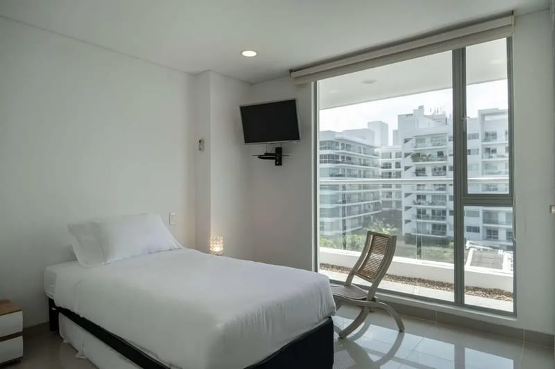 Comfy 2BR w/ Ocean View and Pool in CTG