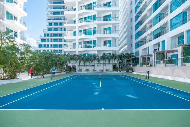 Comfy 2BR w/ Ocean View and Pool in CTG