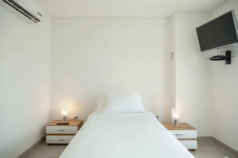 Comfy 2BR w/ Ocean View and Pool in CTG