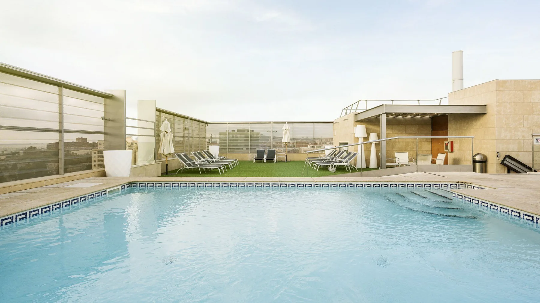 Piscina del hotel