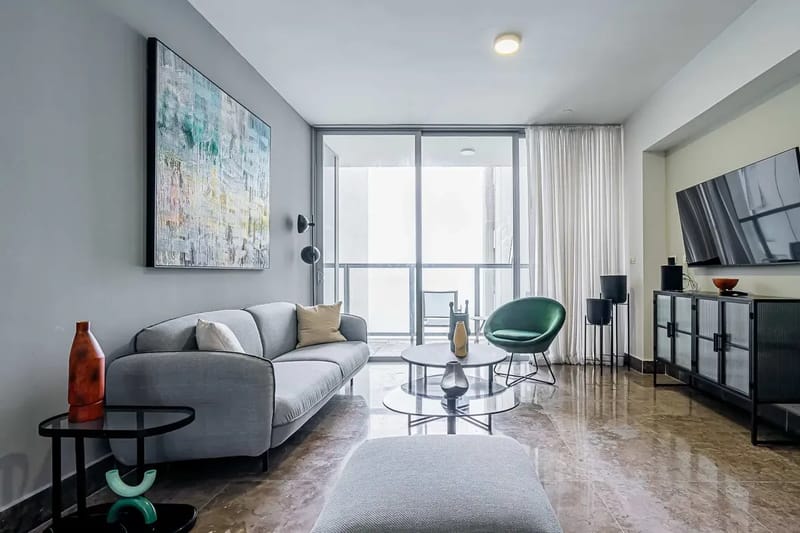 Luxury 1BR in Marbella w/ Balcony & View
