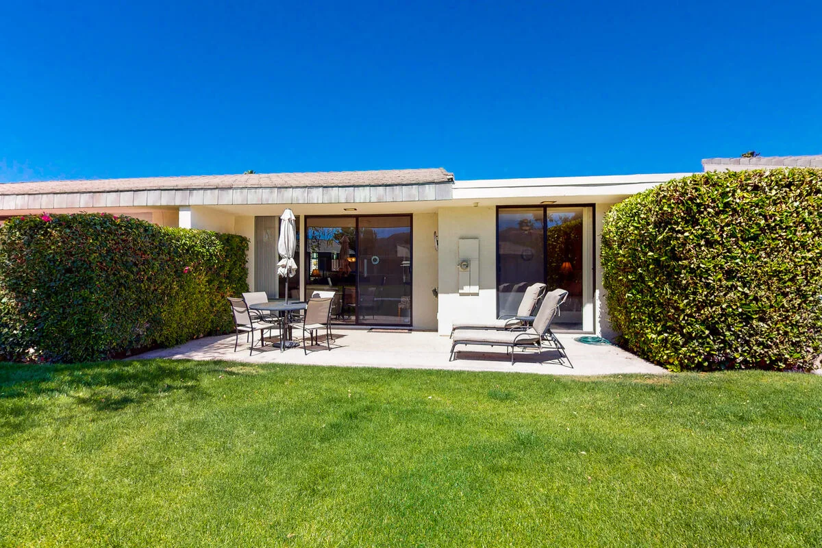 Palm Springs Condo, Sunrise Villas