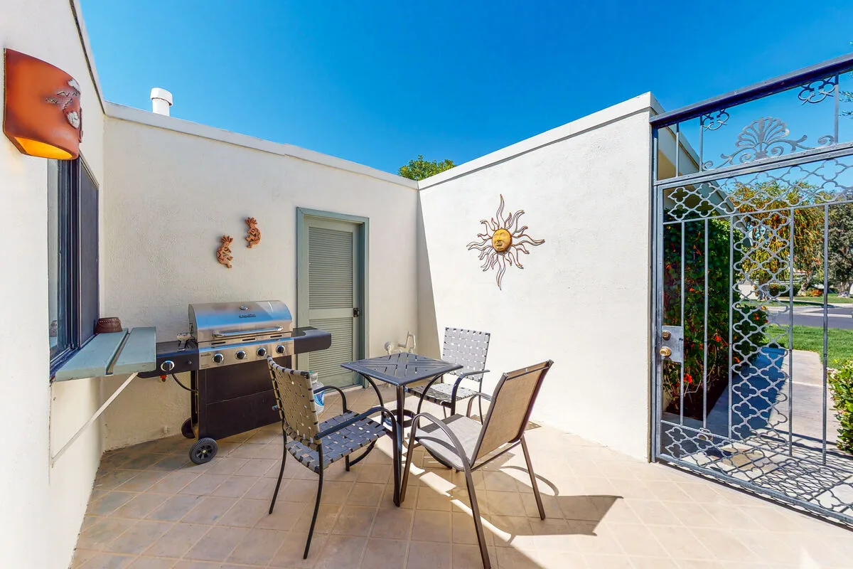 Palm Springs Condo, Sunrise Villas