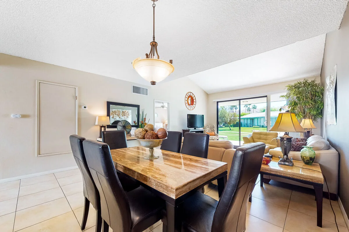 Palm Springs Condo, Sunrise Villas
