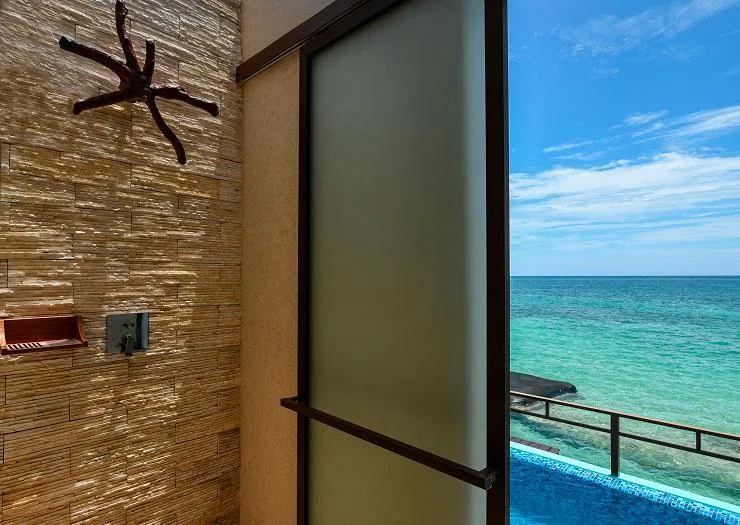 Palafitos - Elite Overwater Bungalow