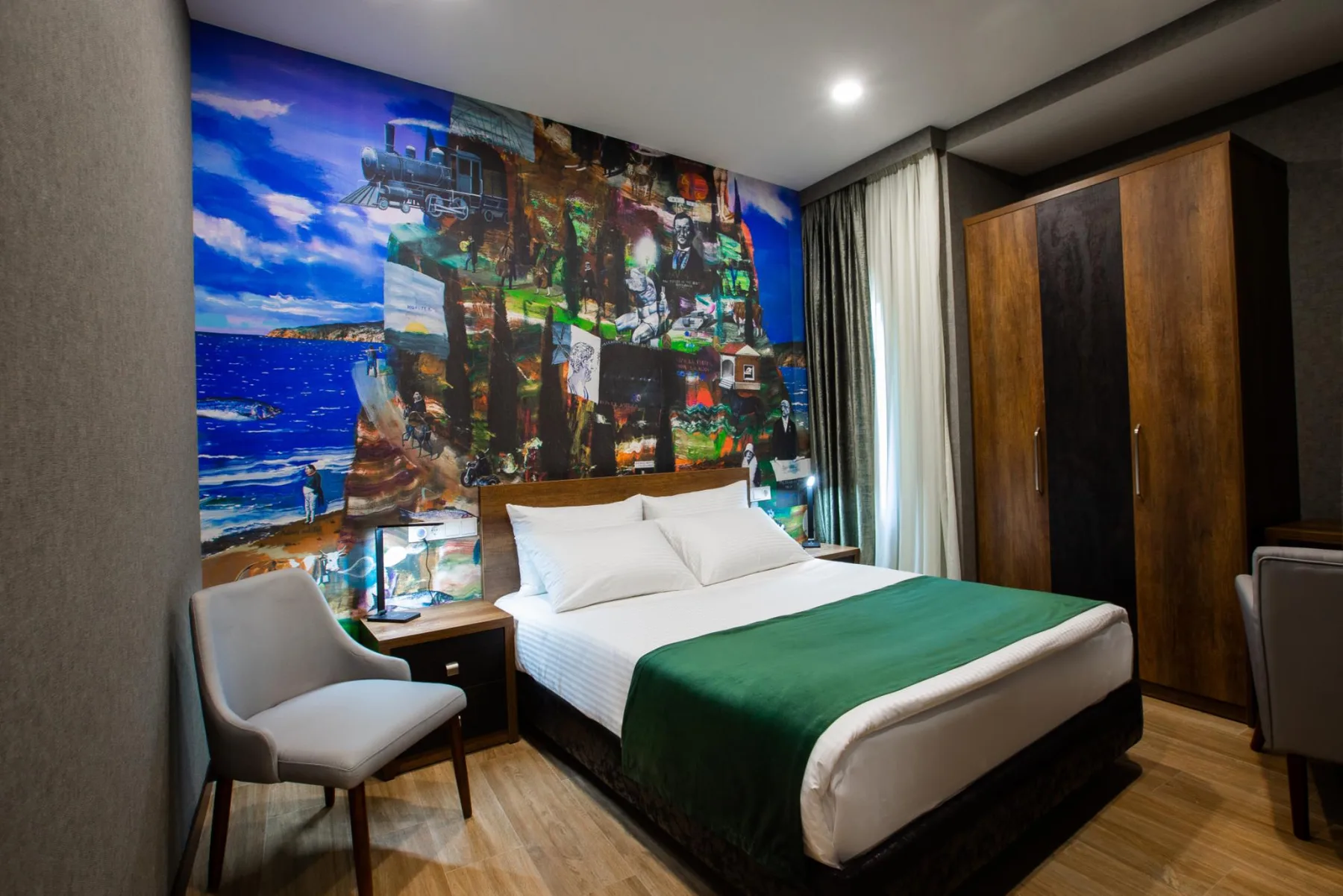Compact Room