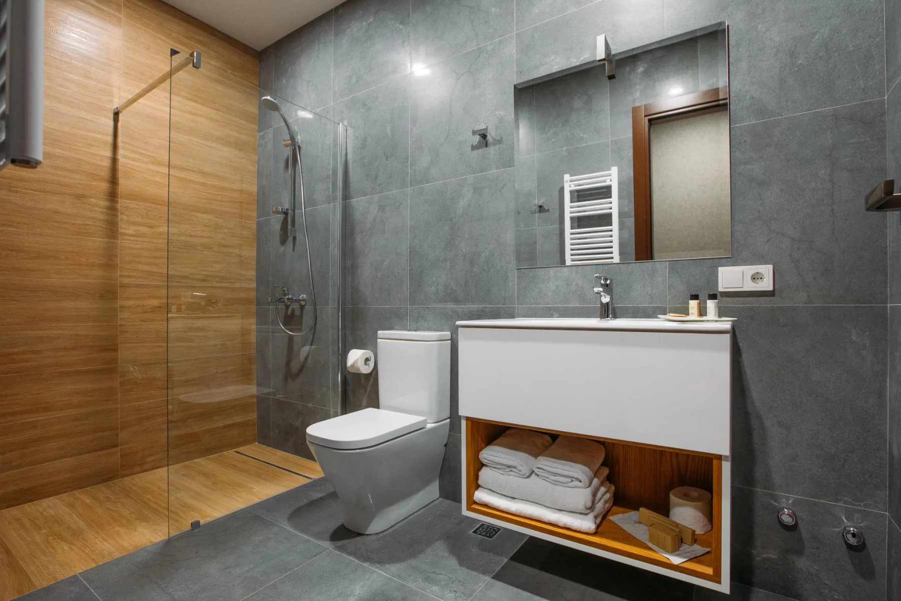 Compact Room
