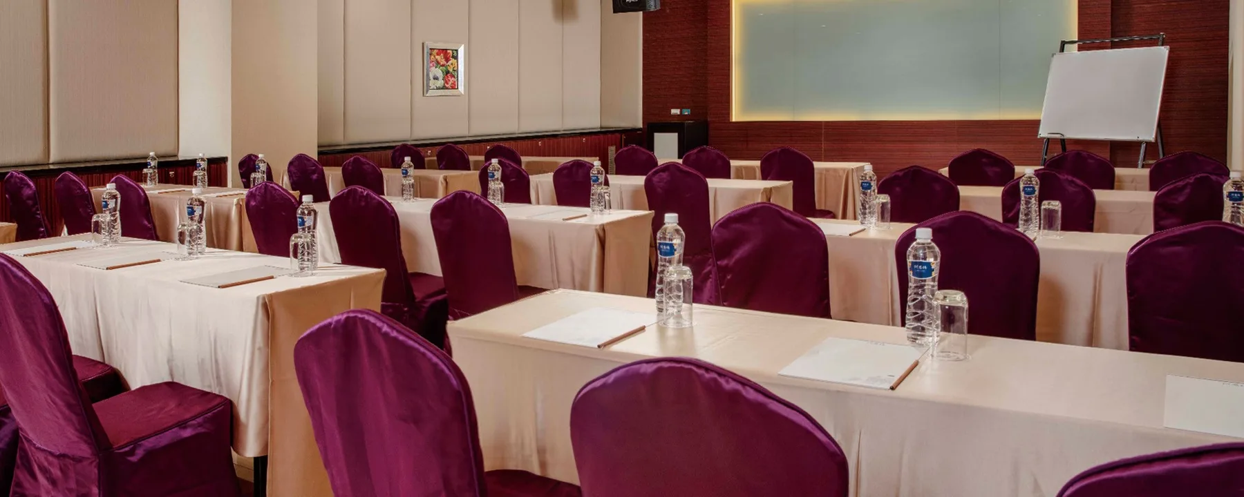 Banquet and meeting hall