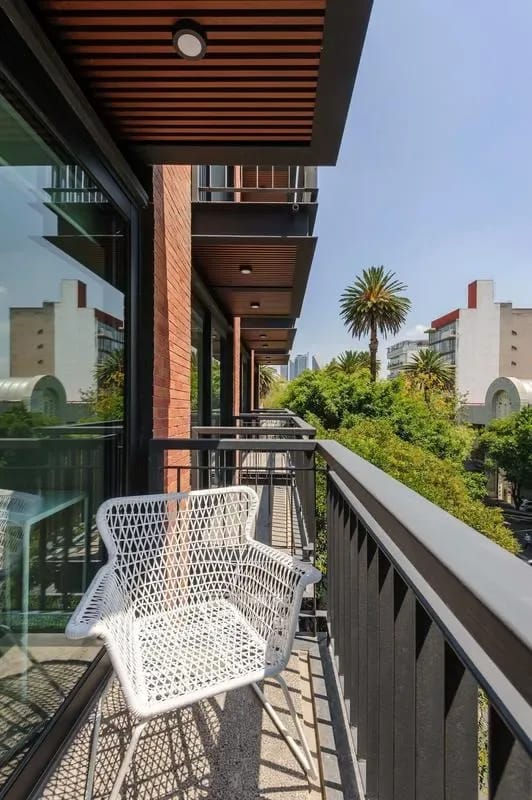 Cozy-modern 2BR with Balcony in Condesa