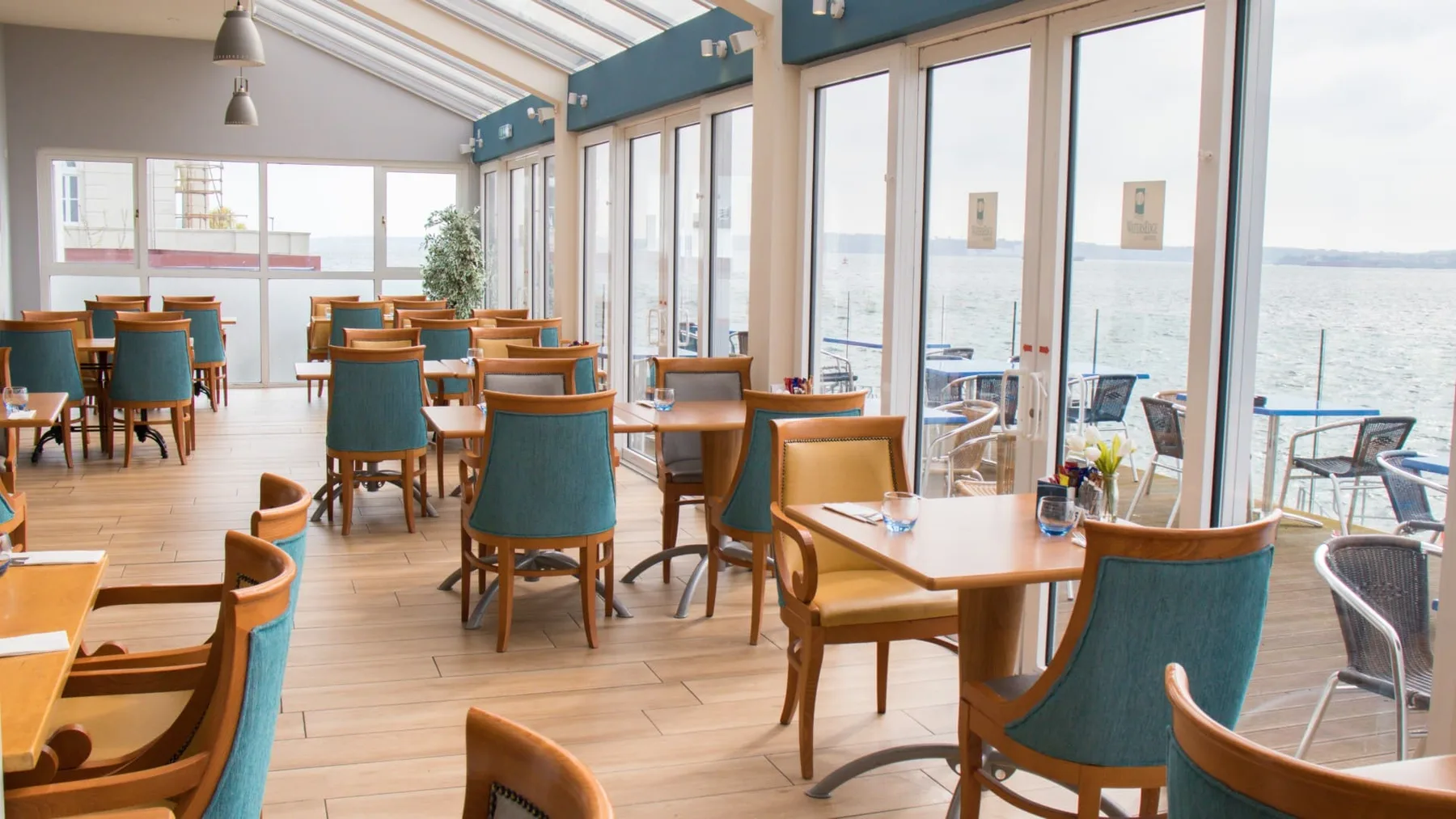 Hotel restaurant