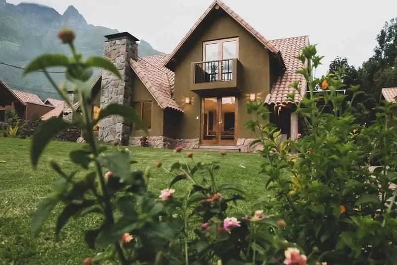 Sleek 3BR Villa w/ Fireplace in Sacred Valley