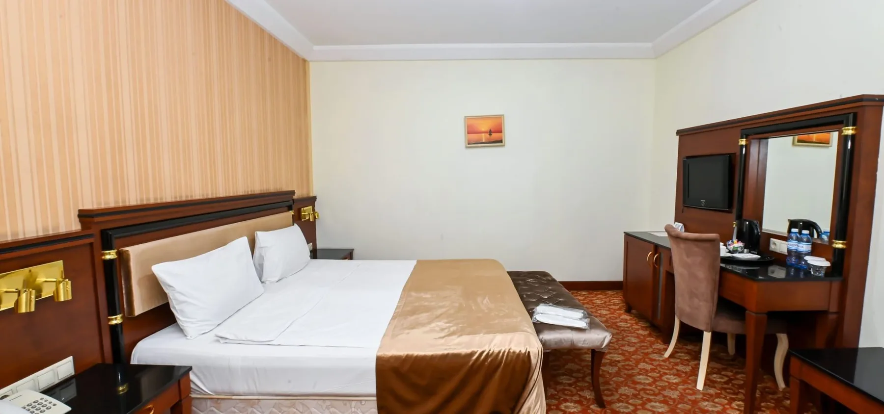 Atropat Hotel