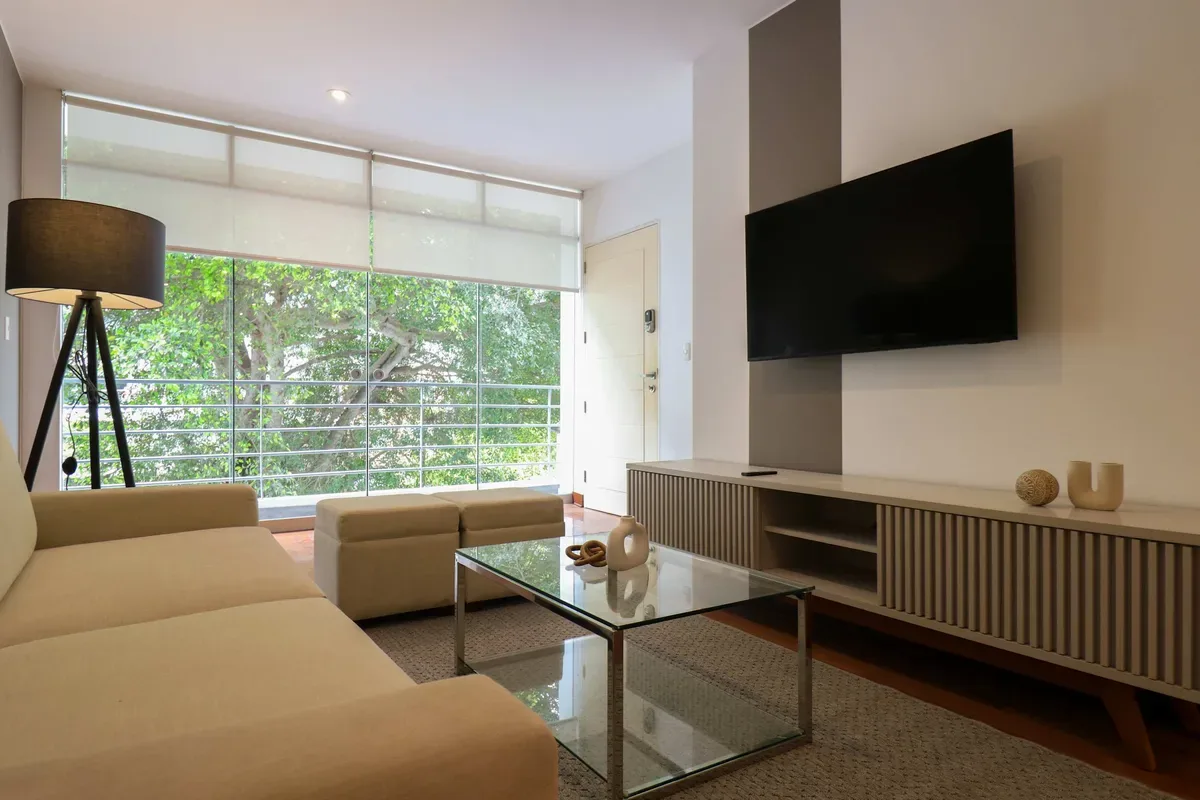 Graceful 1BR with Balcony in Miraflores