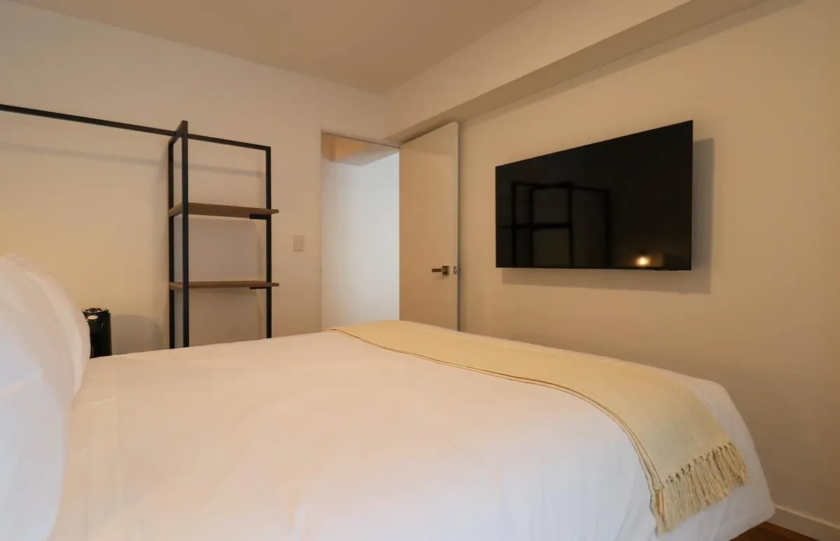 Premium 2BR with Balcony in Top San Isidro