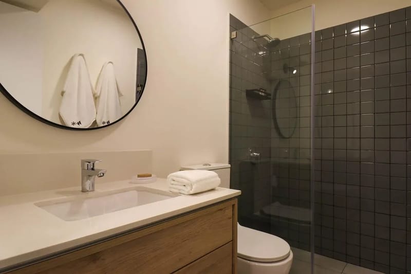 Premium 2BR with Balcony in Top San Isidro