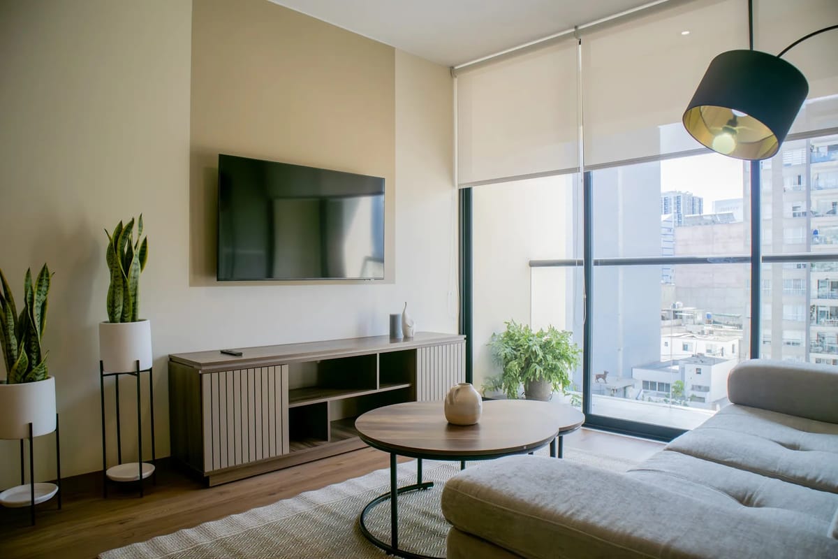 Striking 1BR w/ Perfect Balcony Near Kennedy Park