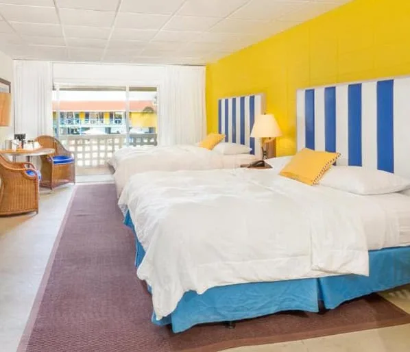 Islandview room interior