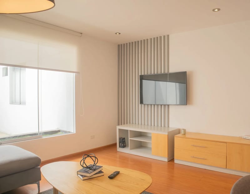 Sleek 2BR in Miraflores