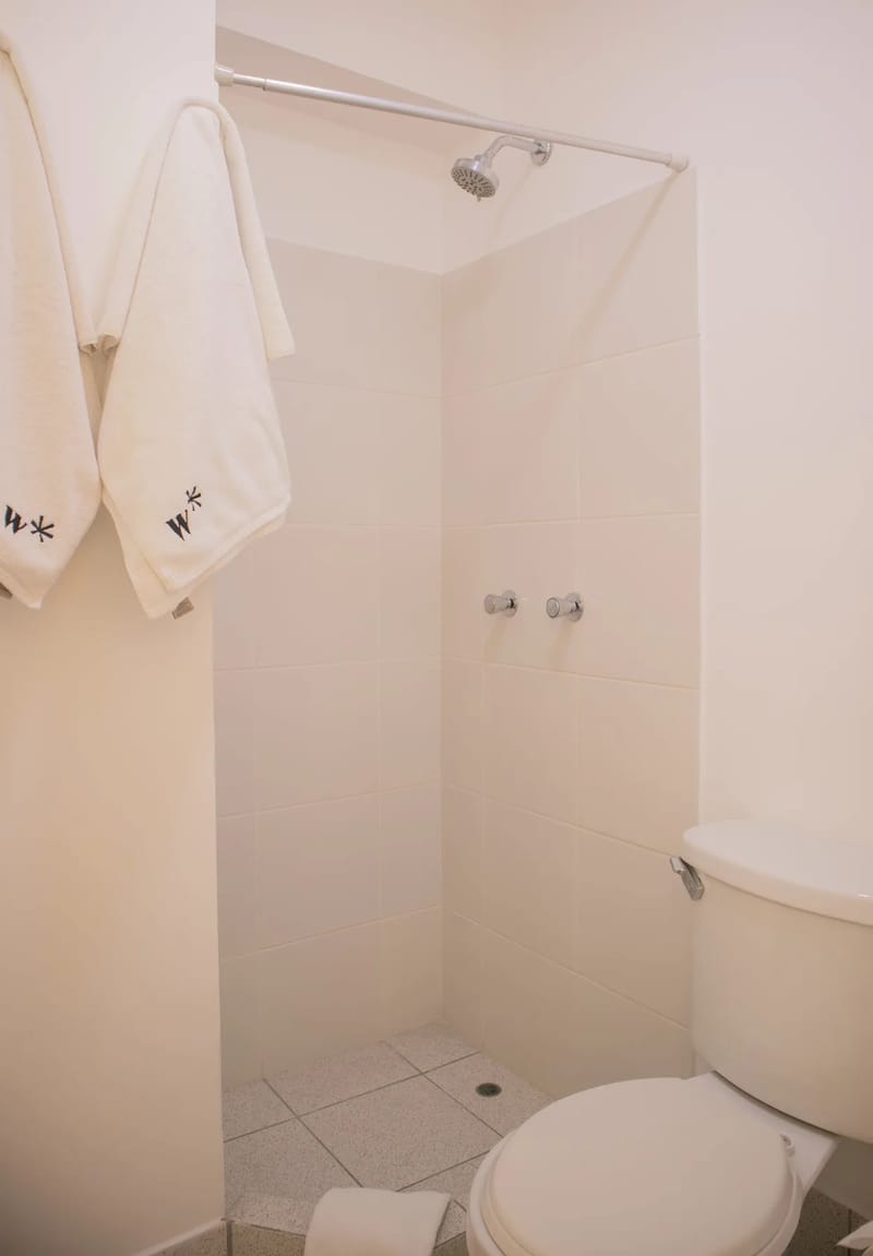 Sleek 2BR in Miraflores