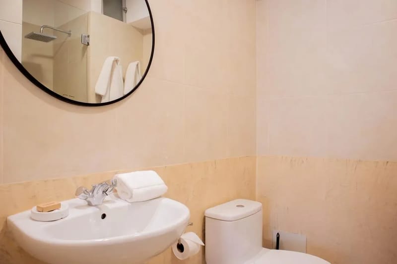 Sleek 2BR in Miraflores