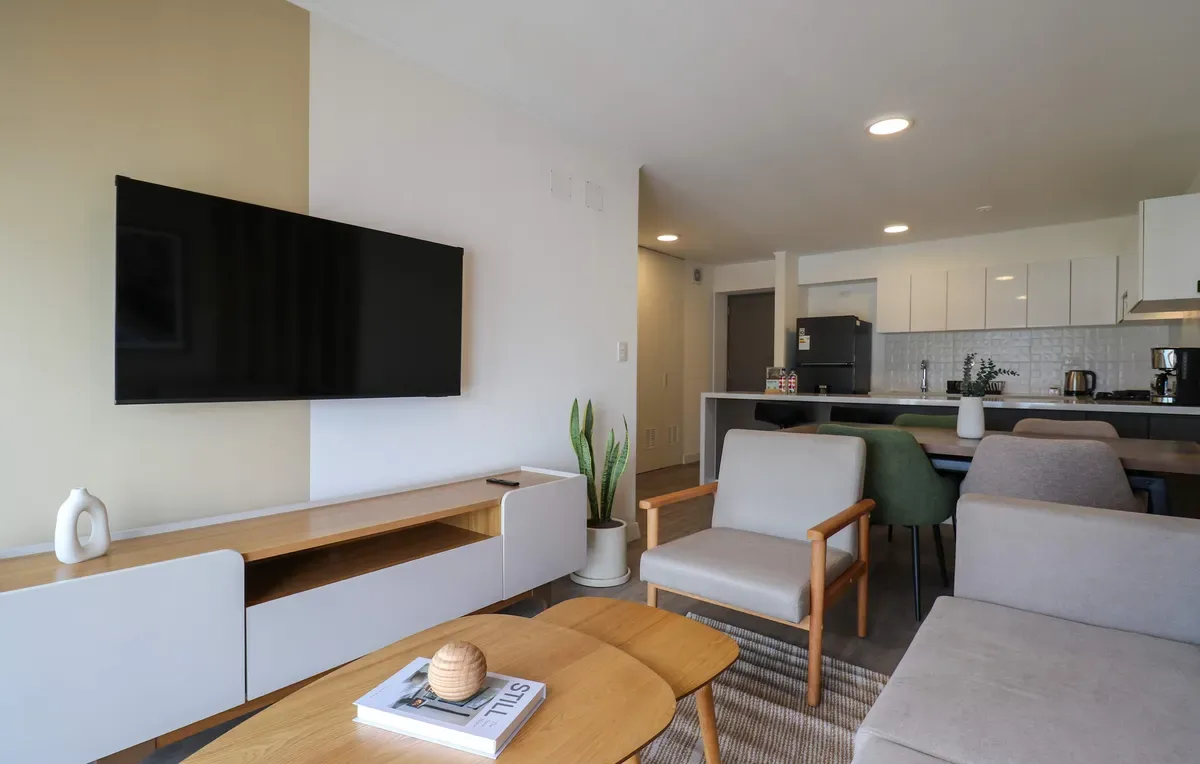 Upscale 3BR w/ Balcony in Upscale Miraflores