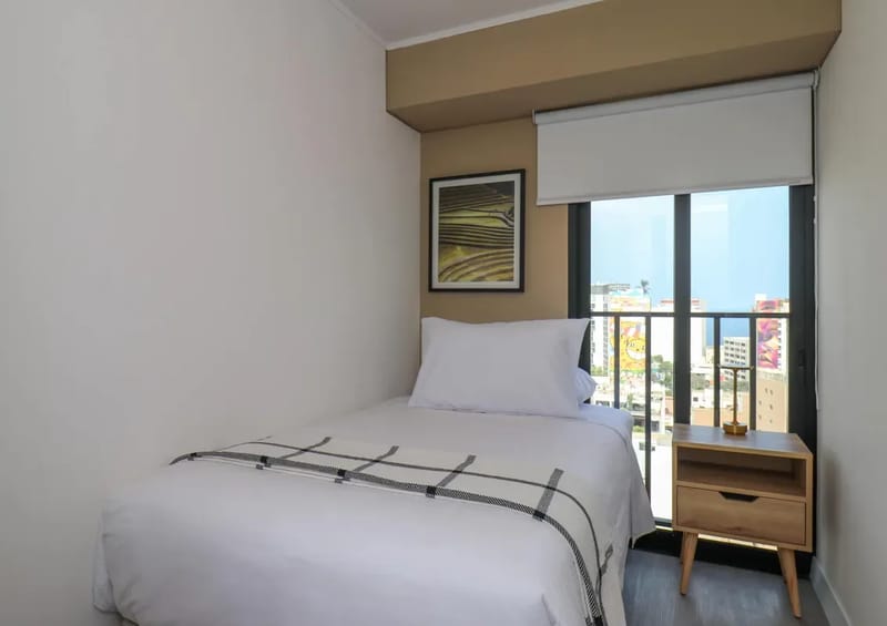 Upscale 3BR w/ Balcony in Upscale Miraflores