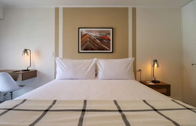 Upscale 3BR w/ Balcony in Upscale Miraflores