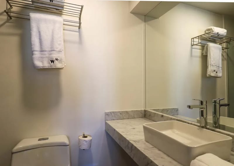 Upscale 3BR w/ Balcony in Upscale Miraflores