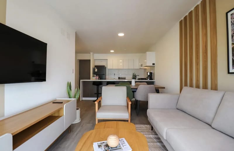 Upscale 3BR w/ Balcony in Upscale Miraflores